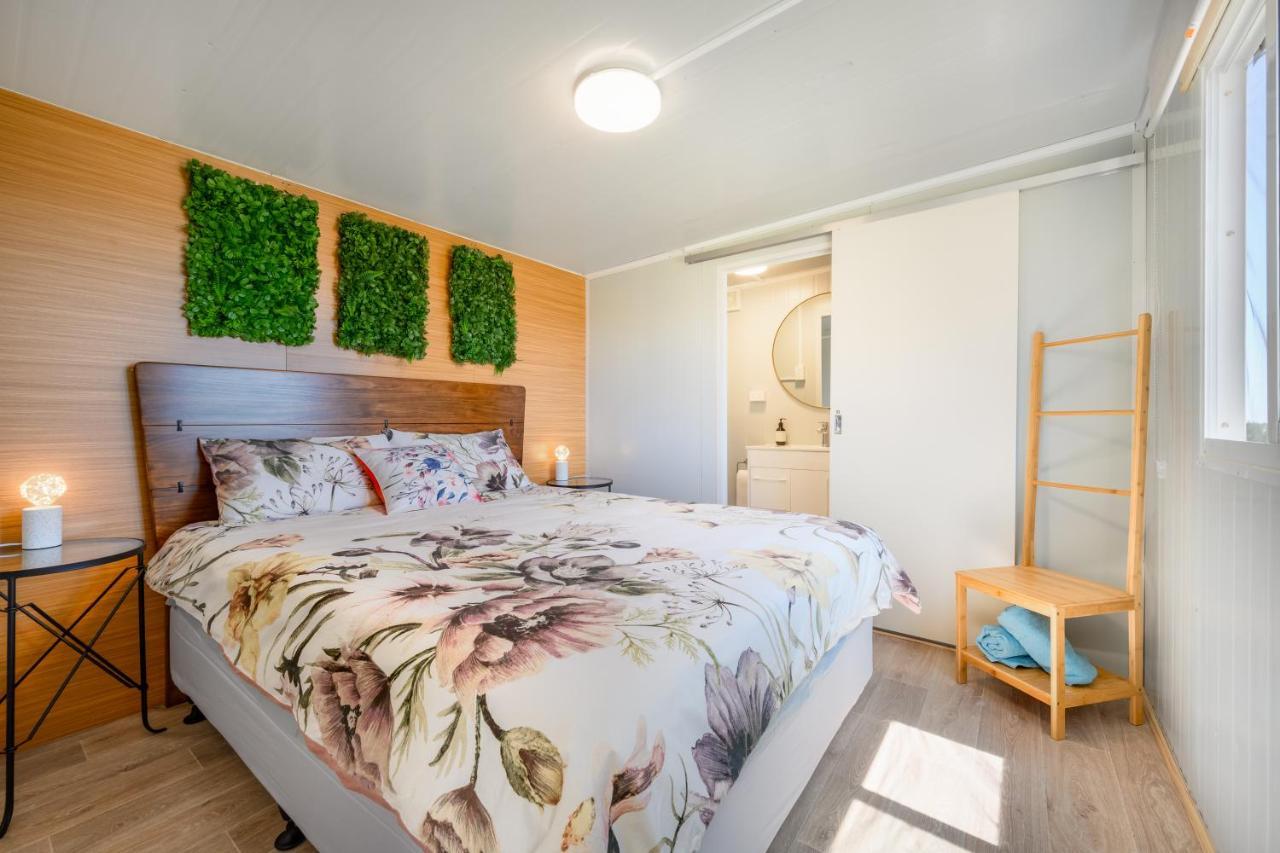 Cosy Cabin To Stay Even Better Than Glamping Pukekohe Exteriör bild